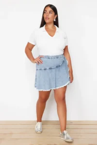 Trendyol Curve Light Blue Flywheel Detailed Mini Denim Shorts Skirt - Image 3