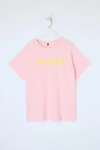 Trendyol Curve Pink Slogan Printed relaxed 100% Cotton Knitting Plus Size T-Shirt - Image 4