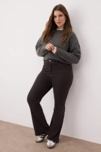 Trendyol Curve Brown High Waist comfort Stitching Detailed flared leg Flare Fit jeans - Image 2