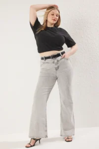 Trendyol Curve Gray High Waist comfort Stitching Detailed Comofrt/Middle Flexible flared leg Flare Fit jeans - Image 2