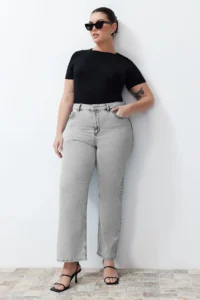 Trendyol Curve Mavi High Waist Straight Fit jeans - Image 2