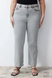 Trendyol Curve Mavi High Waist Straight Fit jeans - Image 3