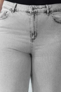 Trendyol Curve Mavi High Waist Straight Fit jeans - Image 4