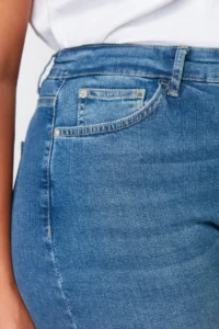 Trendyol Curve Dark Blue Super High Waist Flexible/Stretch Plus Size skinny jeans - Image 5