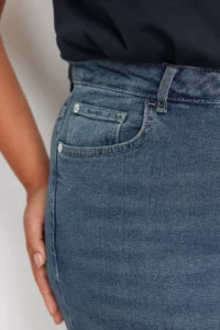 Trendyol Curve Mavi High Waist comfort/Middle Flexible flared leg Flare Fit Jeans - Image 4