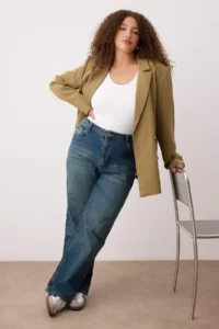 Trendyol Curve Mavi High Waist comfort/Middle Flexible Straight Fit denim plus size jeans - Image 2
