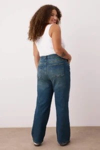 Trendyol Curve Mavi High Waist comfort/Middle Flexible Straight Fit denim plus size jeans - Image 4