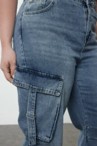 Trendyol Curve Mavi High Waist Wide Leg Cargo with pocket Plus Size Wide Leg jeans - Image 4