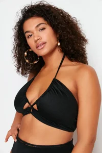 Trendyol Curve Black Boyundan Binding Detailed Plus Size Bikini Top - Image 2