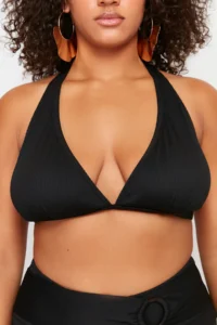 Trendyol Curve Black Deep V Boyundan Binding Detailed Bikini Top - Image 4