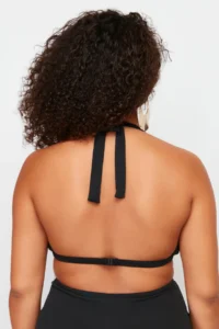 Trendyol Curve Black Deep V Boyundan Binding Detailed Bikini Top - Image 6