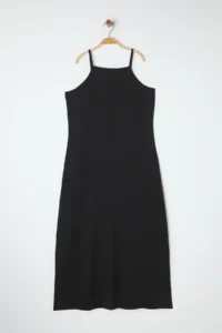 Trendyol Curve Black Barbell Collar Crepe textured Material Maxi Size Knitting Plus Size Dress - Image 6