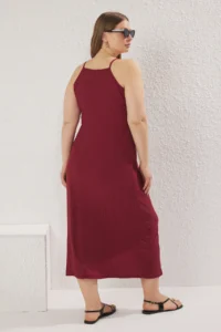 Trendyol Curve Burgundy Barbell Collar Crepe textured Material Maxi Size Knitting Plus Size Dress - Image 4