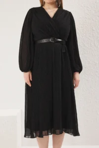 Trendyol Curve Black Siphon pleated Arched Midi Weaving Plus Size Dress - Image 3