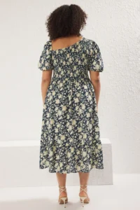 Trendyol Curve Emerald Green Floral Gipelli Asymmetric Collar Balloon Sleeve Weaving Plus Size Dress - Image 5