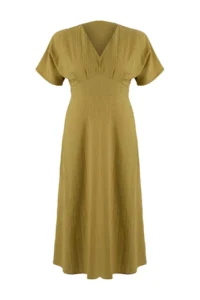 Trendyol Curve Khaki crinkle Weaving Plus Size Dress - Image 4