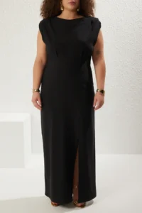 Trendyol Curve Black Sleeveless slit Weaving Plus Size Evening Gown/Graduation/Engagement/Evening Dress - Image 3