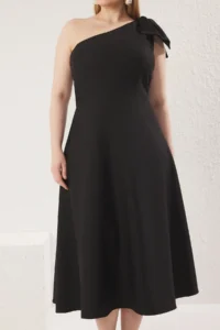 Trendyol Curve Black with bow Single Arm Midi Weaving Plus Size Dress - Image 5
