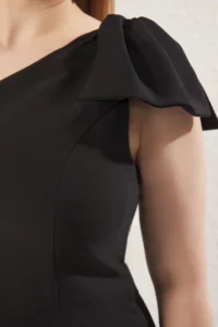 Trendyol Curve Black with bow Single Arm Midi Weaving Plus Size Dress - Image 6