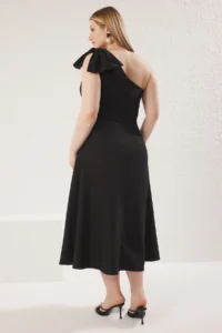 Trendyol Curve Black with bow Single Arm Midi Weaving Plus Size Dress - Image 7