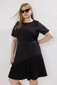 Trendyol Curve Black Short Sleeve Mini Weaving Plus Size Dress - Image 2