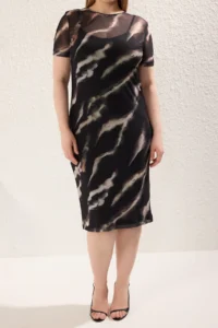 Trendyol Curve Multicolored animals Patterned Tulle Lined Knitting Plus Size Dress - Image 3
