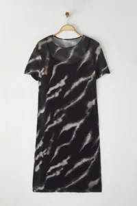 Trendyol Curve Multicolored animals Patterned Tulle Lined Knitting Plus Size Dress - Image 6