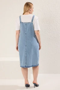 Trendyol Curve Mavi Front buttoned Sleeveless 100% Cotton Non-Stretch denim Plus Size Dress - Image 5