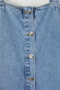 Trendyol Curve Mavi Front buttoned Sleeveless 100% Cotton Non-Stretch denim Plus Size Dress - Image 7