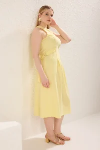 Trendyol Curve Light Yellow Belde Adjustable with accessories Midi Size Weaving Plus Size Dress - Image 2