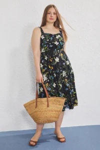 Trendyol Curve Black Floral Sleeveless Midi Summer Weaving Plus Size Dress - Image 3