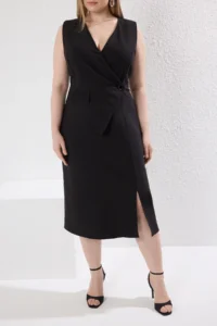 Trendyol Curve Black Double breasted Yaka slit Midi Weaving Plus Size Dress - Image 3
