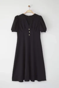 Trendyol Curve Black V-neck Balloon Kollu Pearl buttoned Midi Chic Weaving Plus Size Dress - Image 5