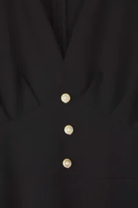 Trendyol Curve Black V-neck Balloon Kollu Pearl buttoned Midi Chic Weaving Plus Size Dress - Image 6