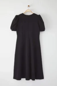 Trendyol Curve Black V-neck Balloon Kollu Pearl buttoned Midi Chic Weaving Plus Size Dress - Image 8