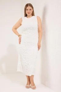 Trendyol Curve White Plain textured A Cut/Life Form Crew Neck textured Maxi Dress