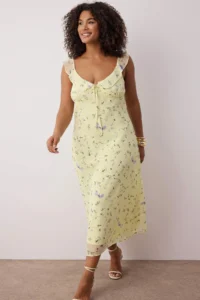 Trendyol Curve Yellow Siphon Weaving Plus Size Dress - Image 2