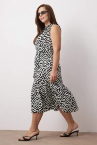 Trendyol Curve Black Geometric Printed Zero Sleeve V-neck Ruffled Skirt Midi Knitting Dress - Image 2