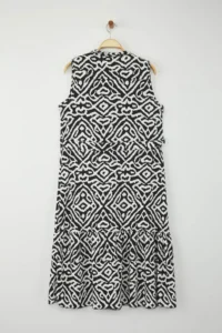 Trendyol Curve Black Geometric Printed Zero Sleeve V-neck Ruffled Skirt Midi Knitting Dress - Image 6
