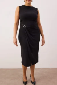 Trendyol Curve Black bodycon Midi Accessory Detailed Knitting Plus Size Dress - Image 5