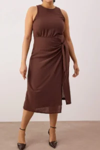 Trendyol Curve Brown Slit and Binding Detailed Flannel Midi Weaving Plus Size Dress - Image 3