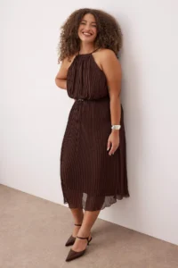 Trendyol Curve Brown bodycon Maxi Size Siphon Weaving Plus Size Dress - Image 2