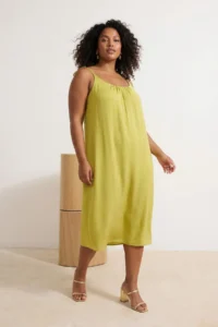 Trendyol Curve Fat Green Maxi bodycone crinkle Weaving Plus Size Dress