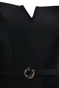 Trendyol Curve Black Square Neck V Low-cut Detailed Arched Waist Plus Size Swimsuit - Image 7