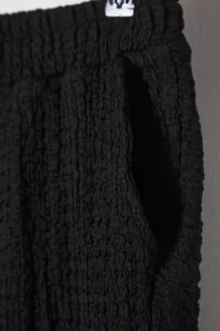 Trendyol Curve Black relaxed Fit textured Material Plus Size Knitting Shorts & Bermuda - Image 7