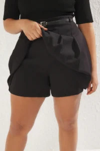Trendyol Curve Black High Waist Arched pleated Weaving Plus Size Shorts Skirt - Image 5