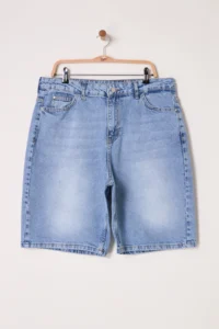 Trendyol Curve Light Blue Yüksel Waist Straight Fit 100% Cotton Non-Stretch Denim Plus Size Shorts - Image 7