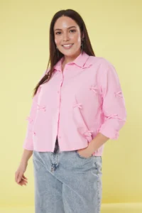 Trendyol Curve Pink with bow Weaving Plus Size Shirt - Image 2