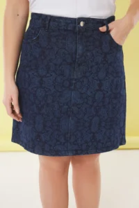 Trendyol Curve Dark Blue Ethnic Patterned Mini denim Plus Size Skirt - Image 3
