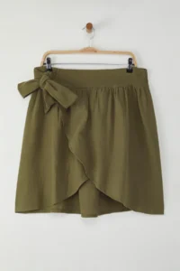 Trendyol Curve Green Binding Detailed beachwear Plus Size Skirt - Image 5